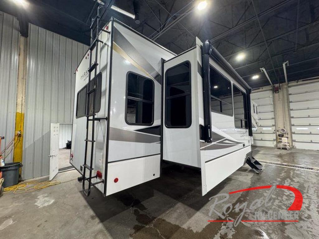 2022 Alliance Rv Paradigm 370FB in middlebury IN