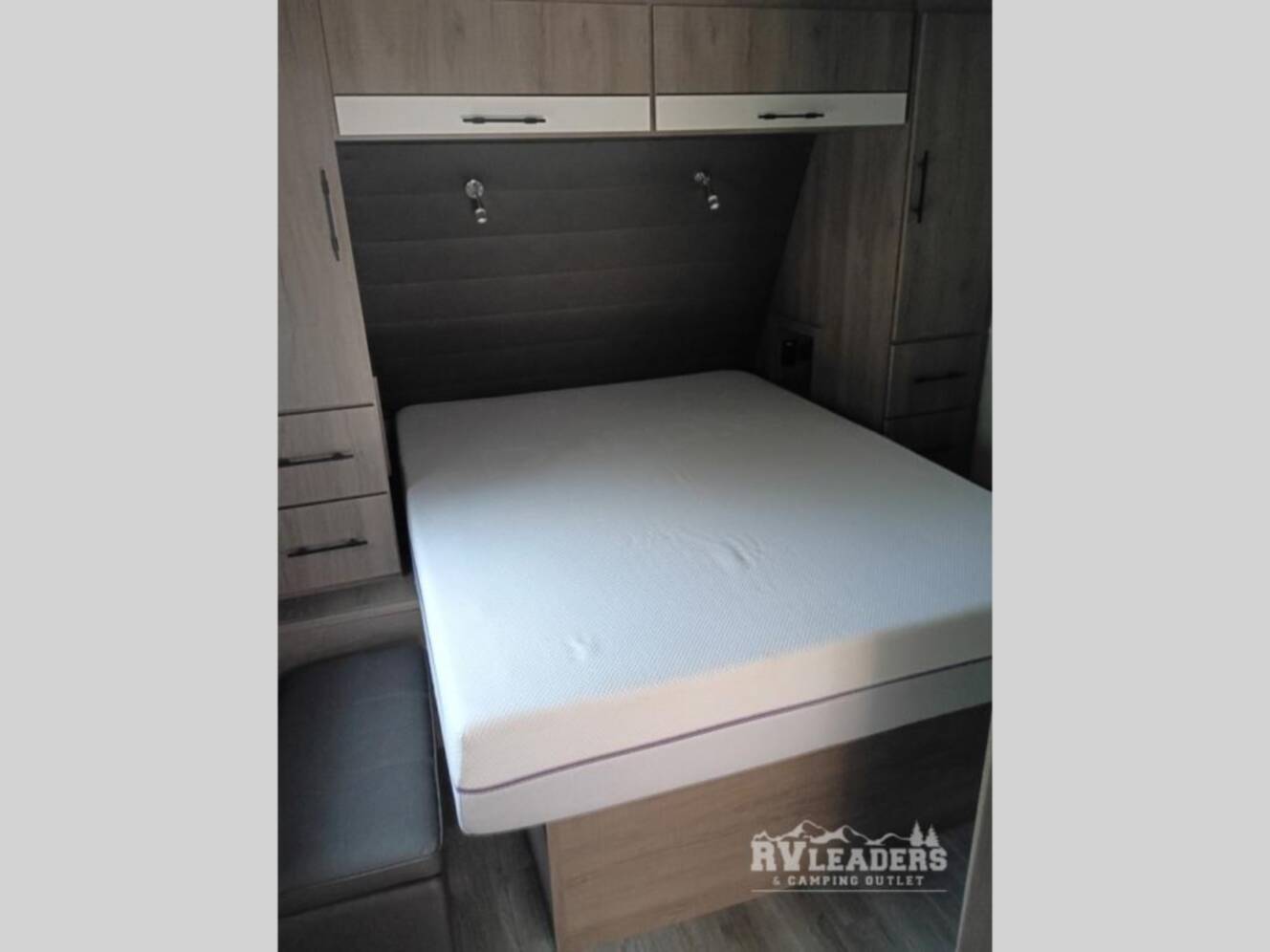 A photo of this 2023 Grand Design Imagine 2800BH