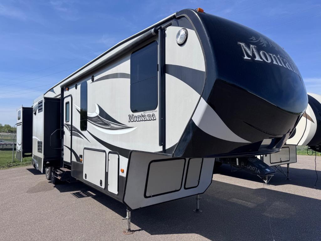 2015 Keystone Rv Montana High Country 356BH in ham lake MN