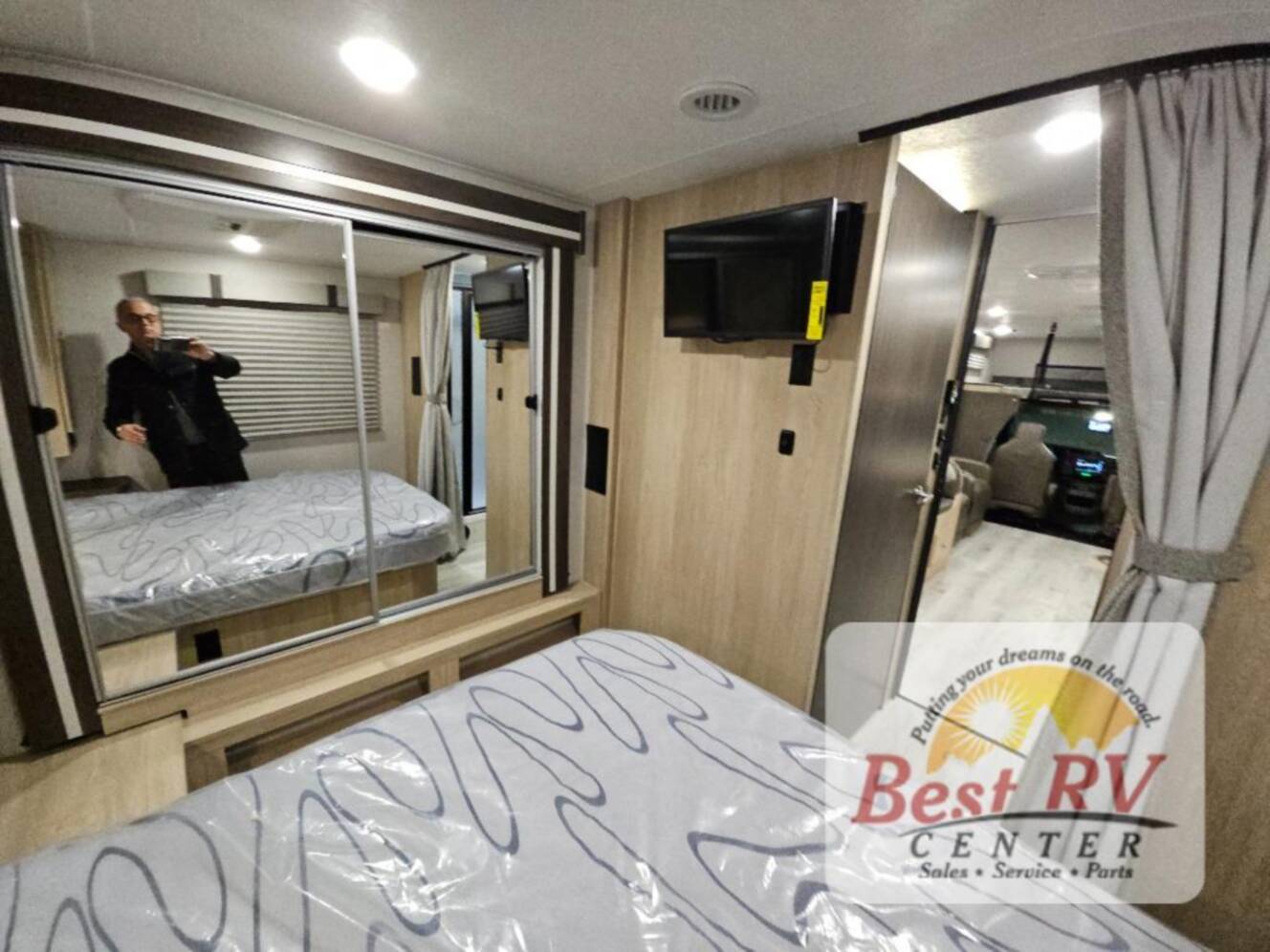 A photo of this 2026 Coachmen Rv Leprechaun 319MB Ford 450