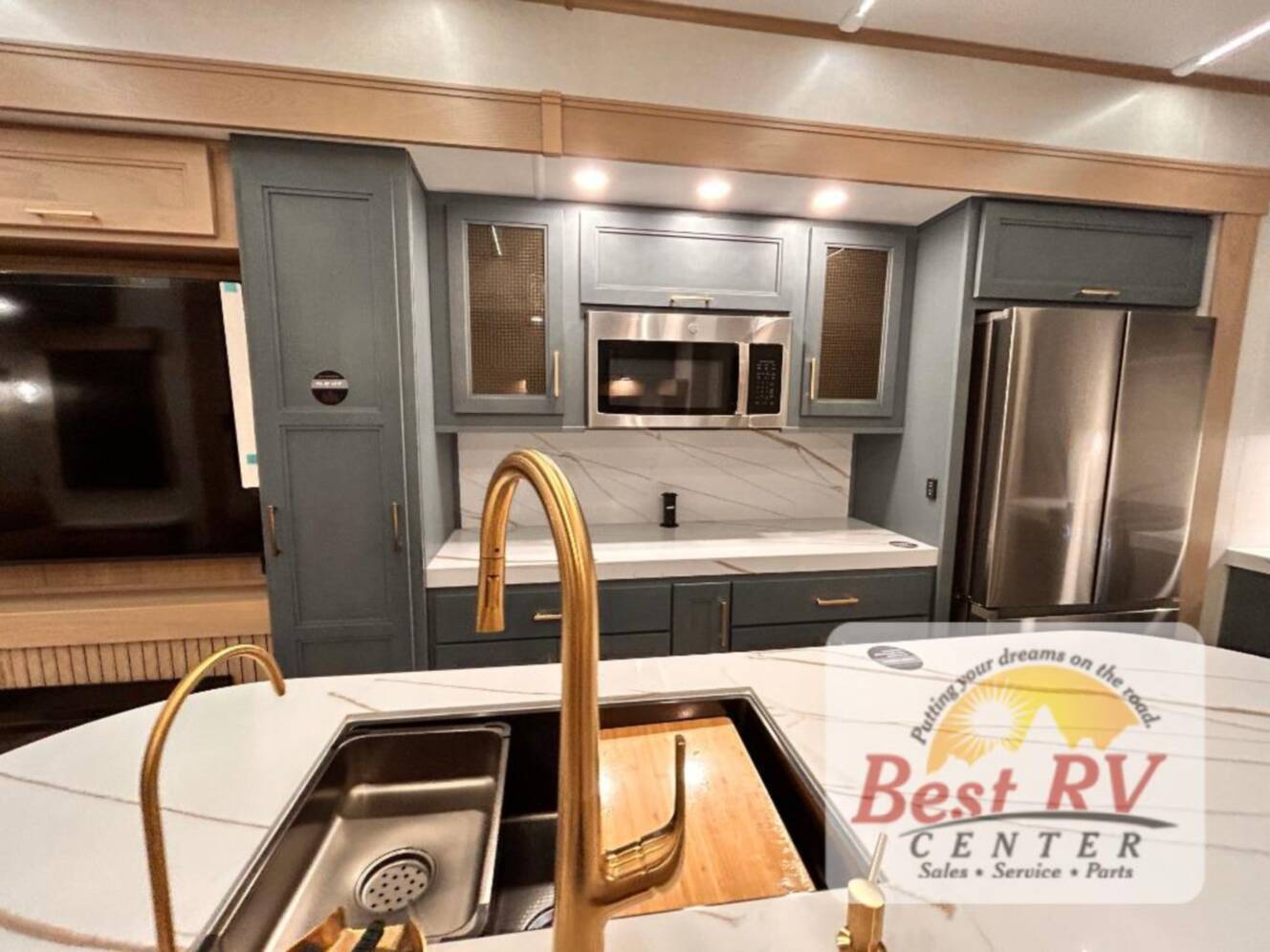 A photo of this 2026 Redwood Rv Redwood 412GK