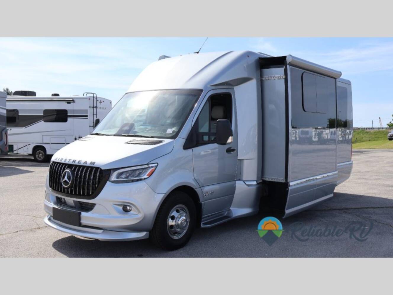 A photo of this 2026 Airstream Atlas 25MS 25MS