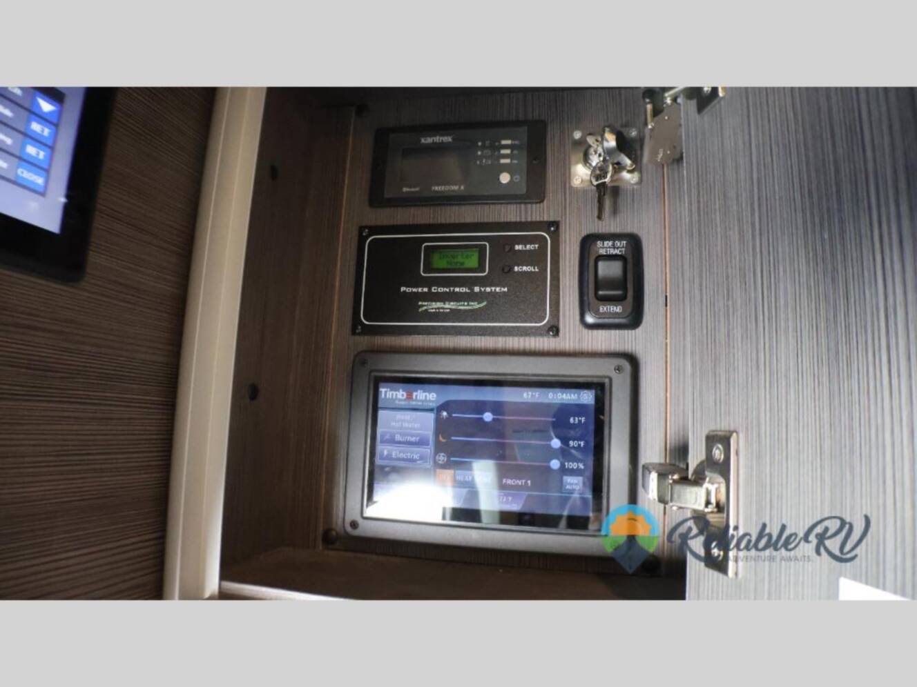 A photo of this 2026 Airstream Atlas 25MS 25MS