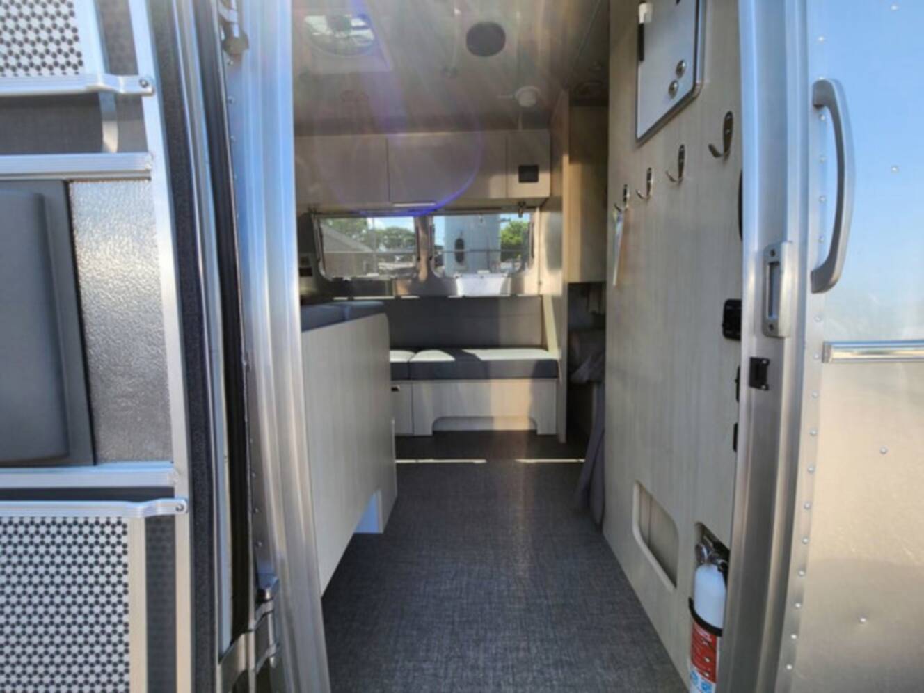A photo of this 2025 Airstream Flying Cloud 30FB Bunk