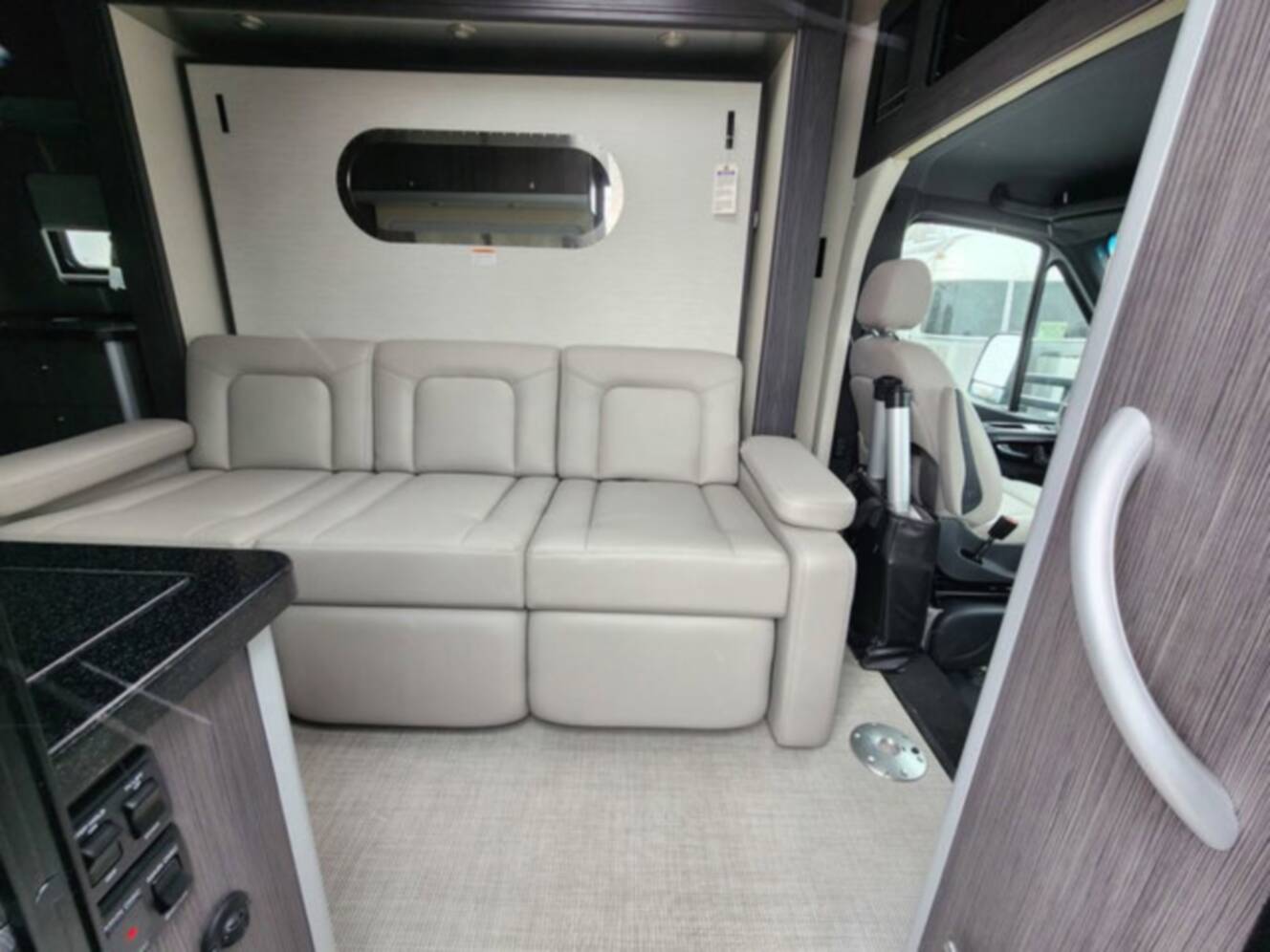A photo of this 2026 Airstream Atlas 25MS Murphy Suite