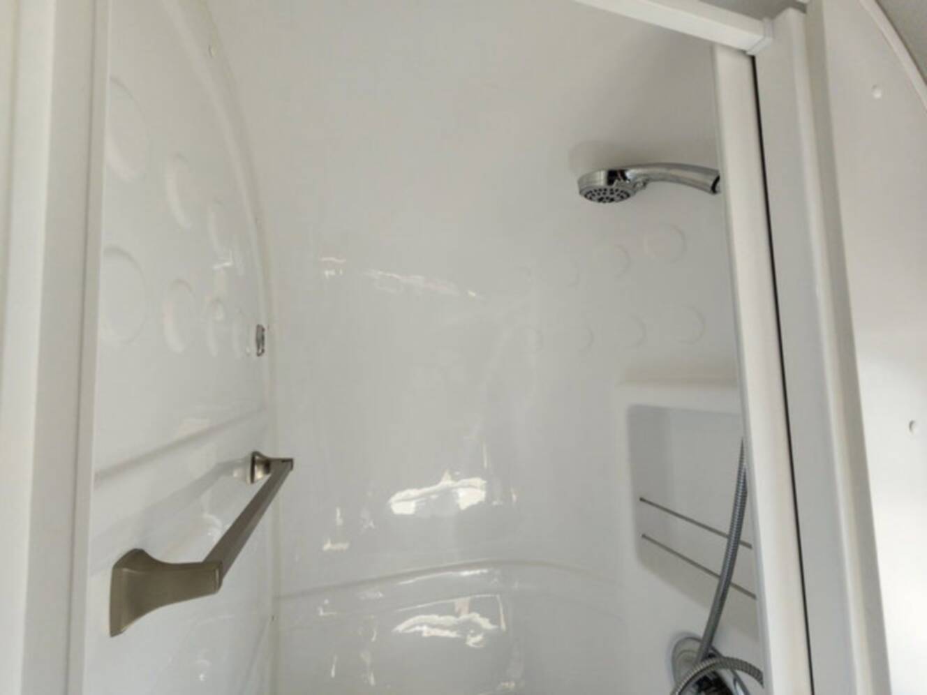 A photo of this 2025 Airstream Flying Cloud 30FB Bunk