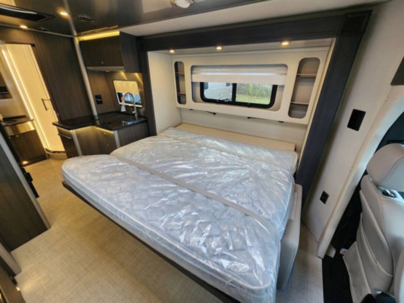 A photo of this 2026 Airstream Atlas 25MS Murphy Suite