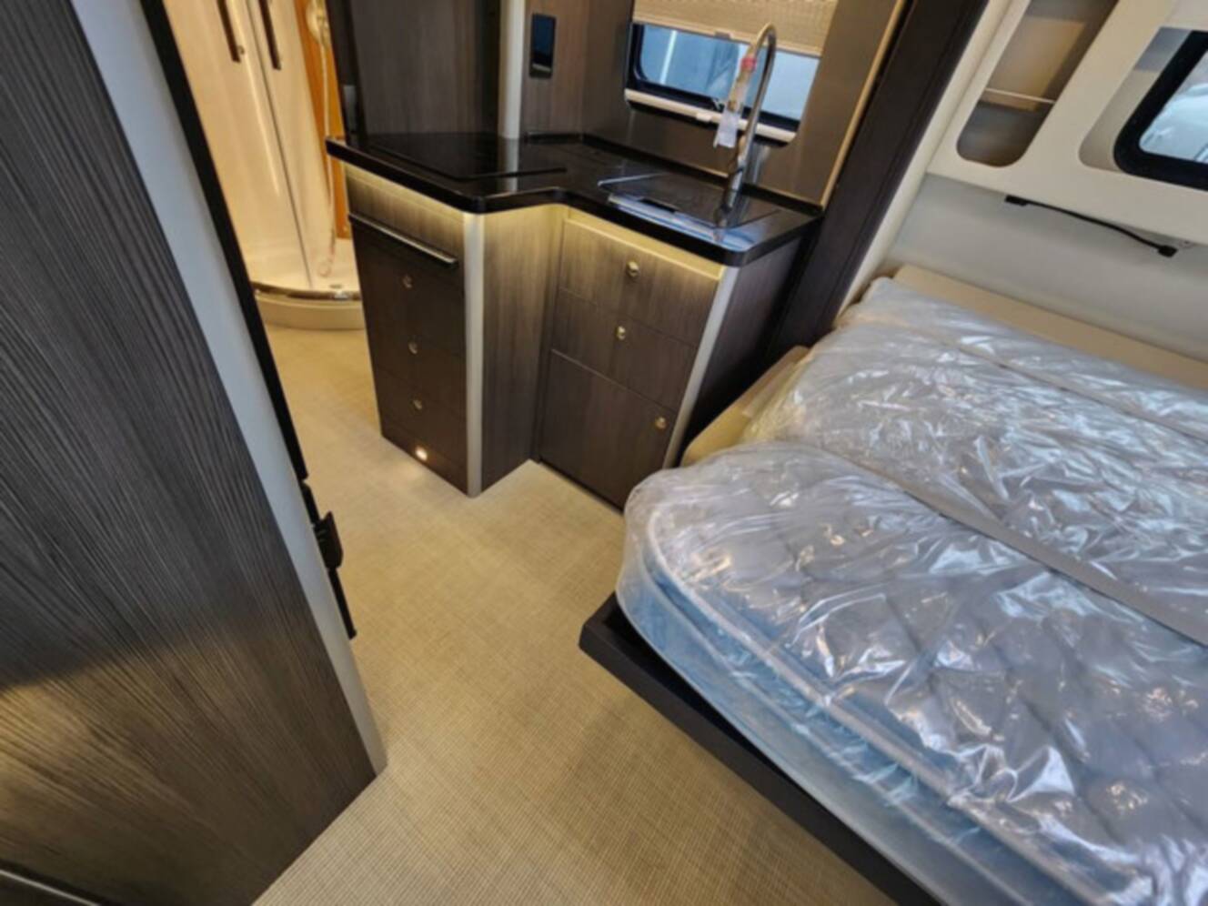 A photo of this 2026 Airstream Atlas 25MS Murphy Suite