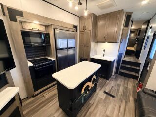 2021 HEARTLAND ROAD WARRIOR 3965
