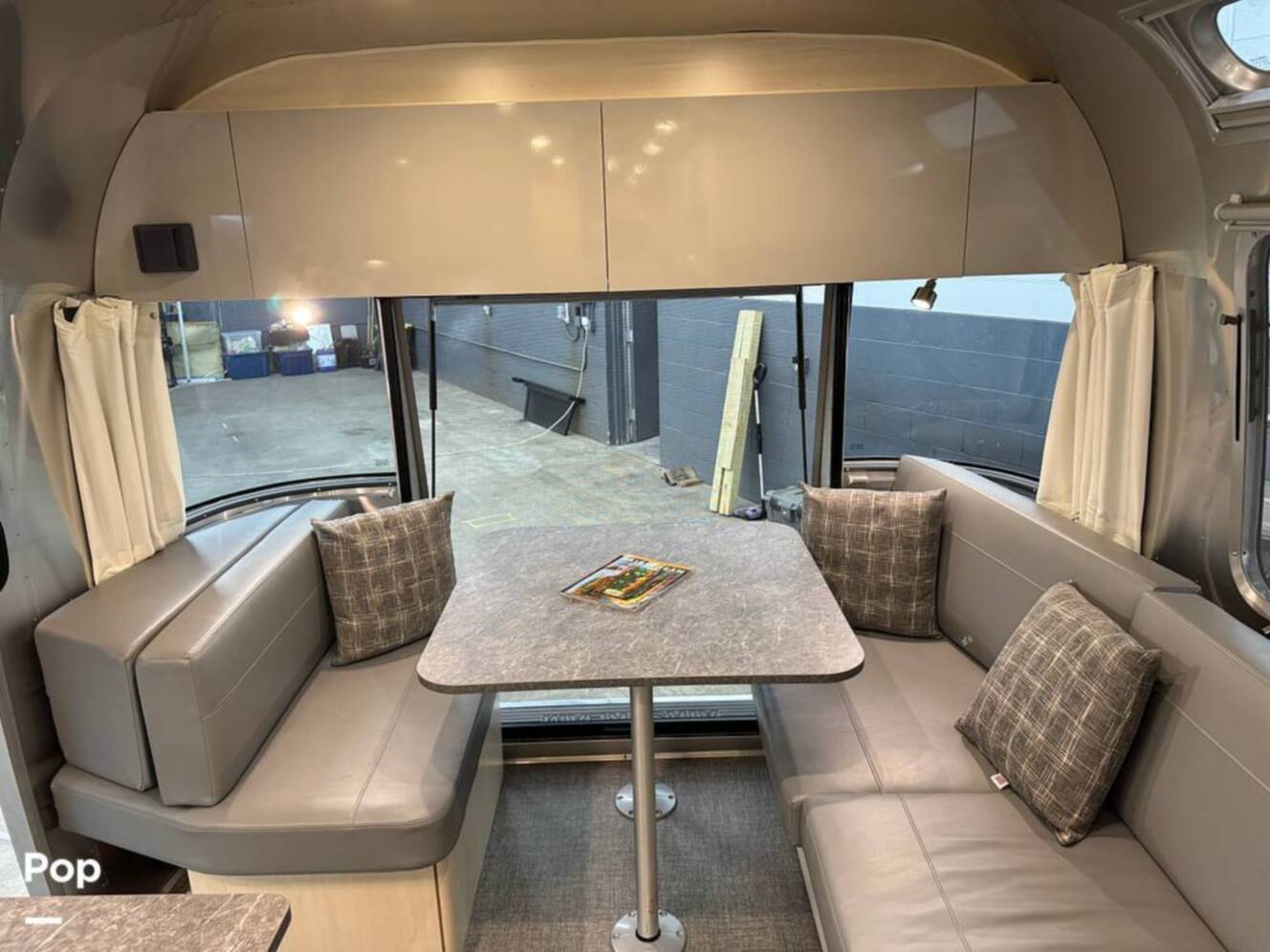 A photo of this 2022 Airstream Flying Cloud 27FB Queen