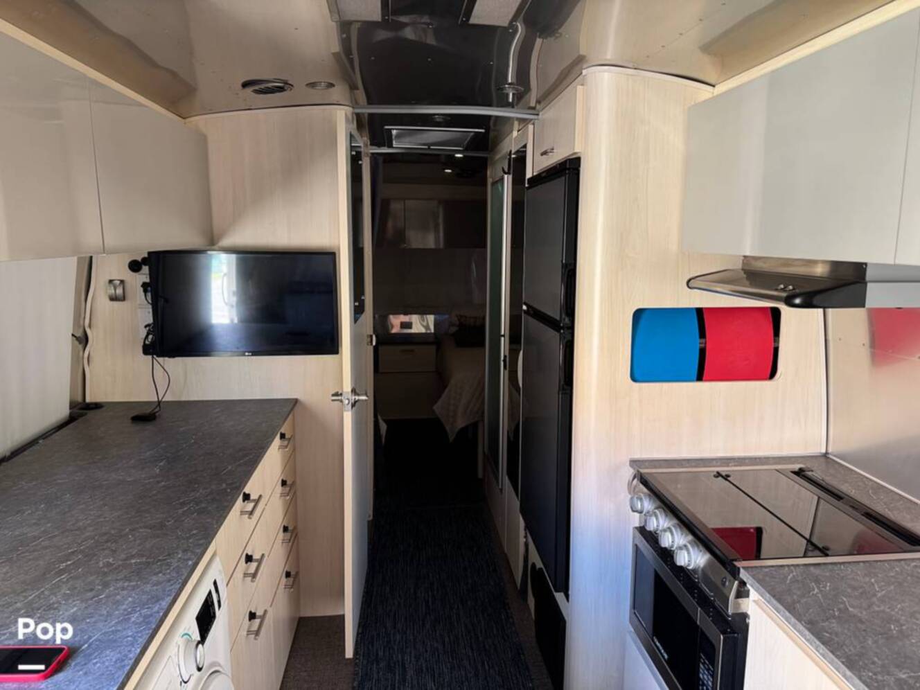A photo of this 2021 Airstream Flying Cloud 28RB Twin