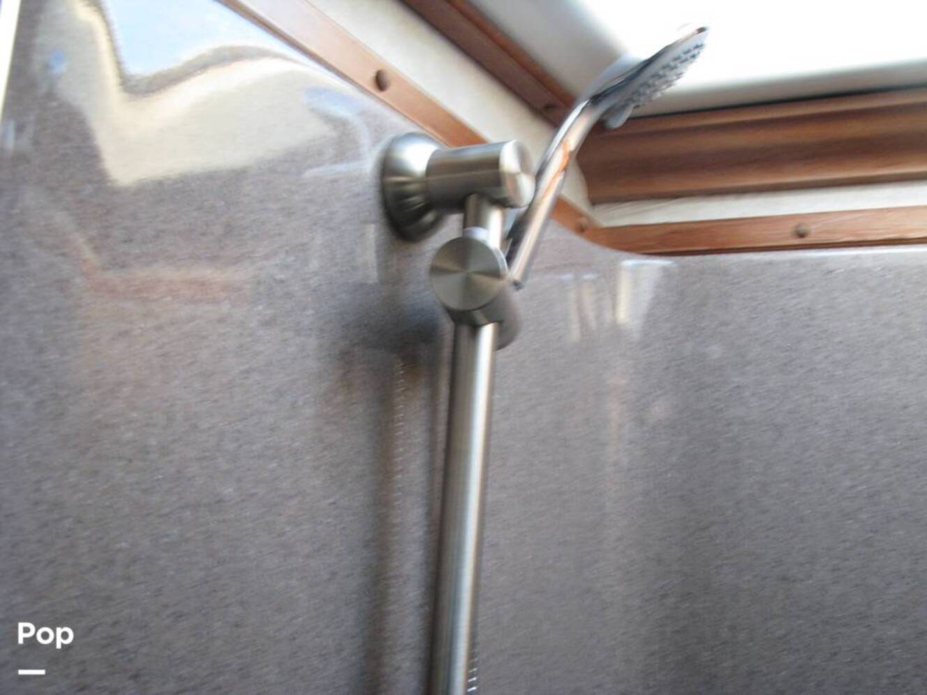 A photo of this 2007 American Coach American Tradition 42R