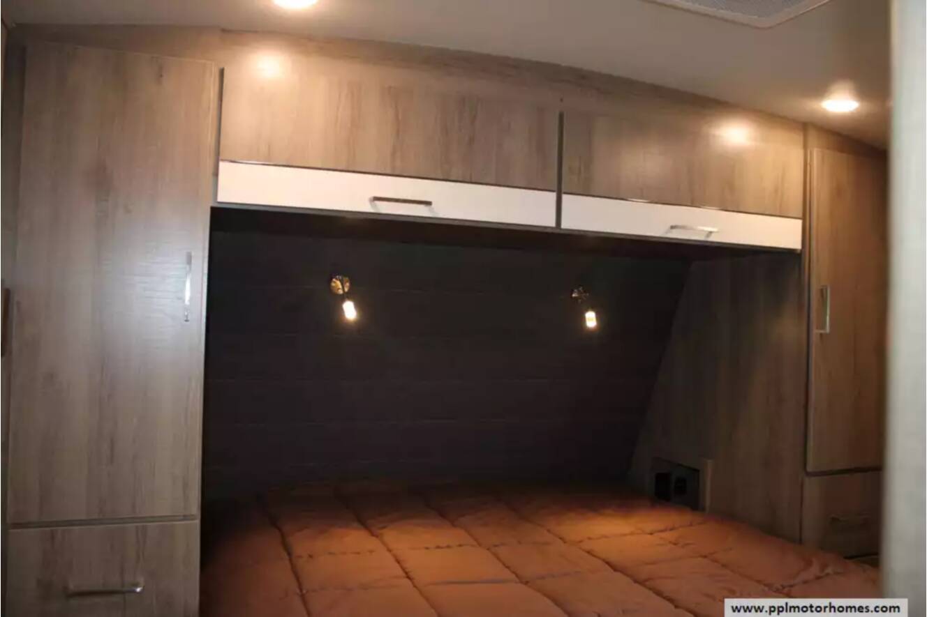 A photo of this 2022 Grand Design Imagine 3250BH