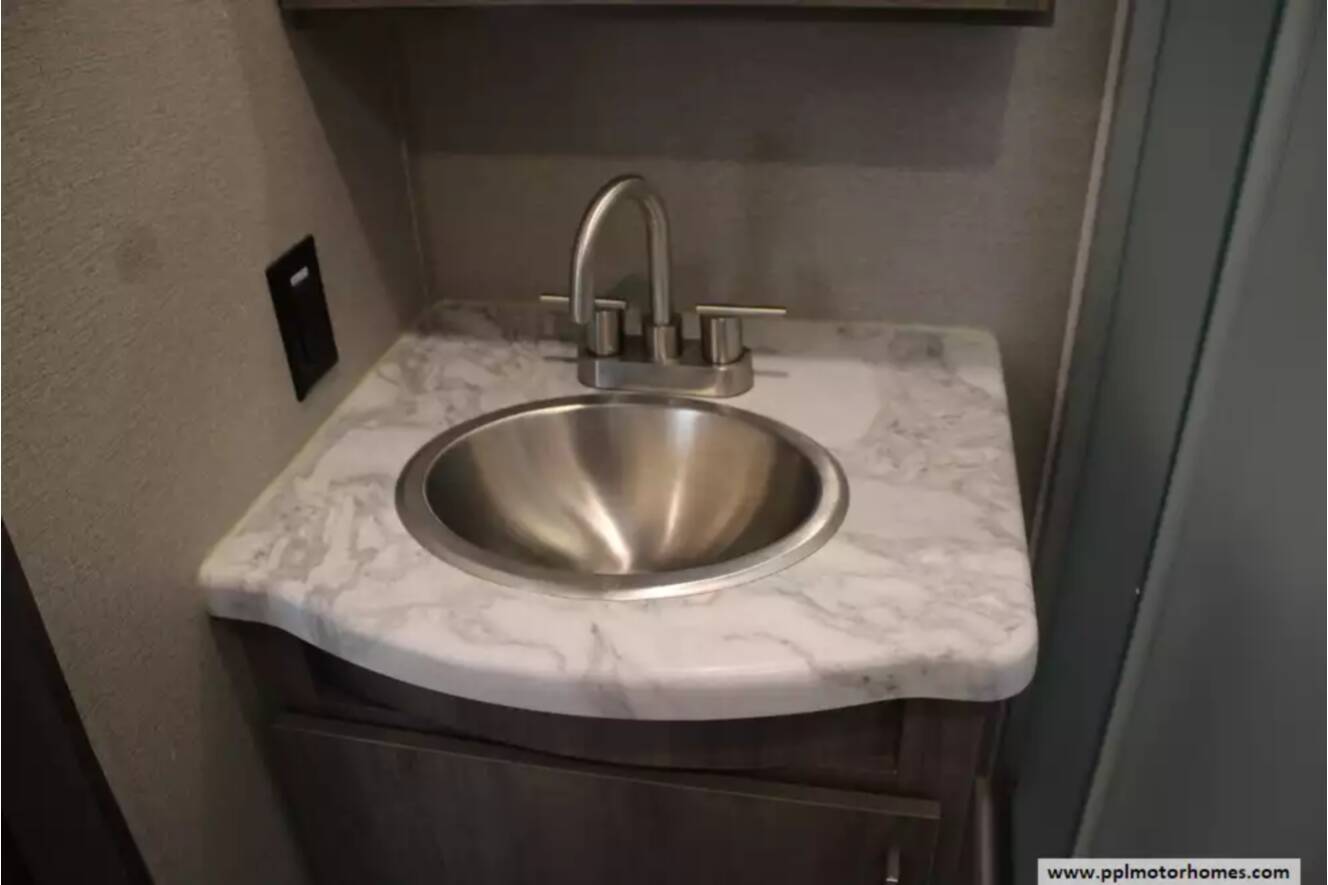 A photo of this 2022 Grand Design Imagine 3250BH