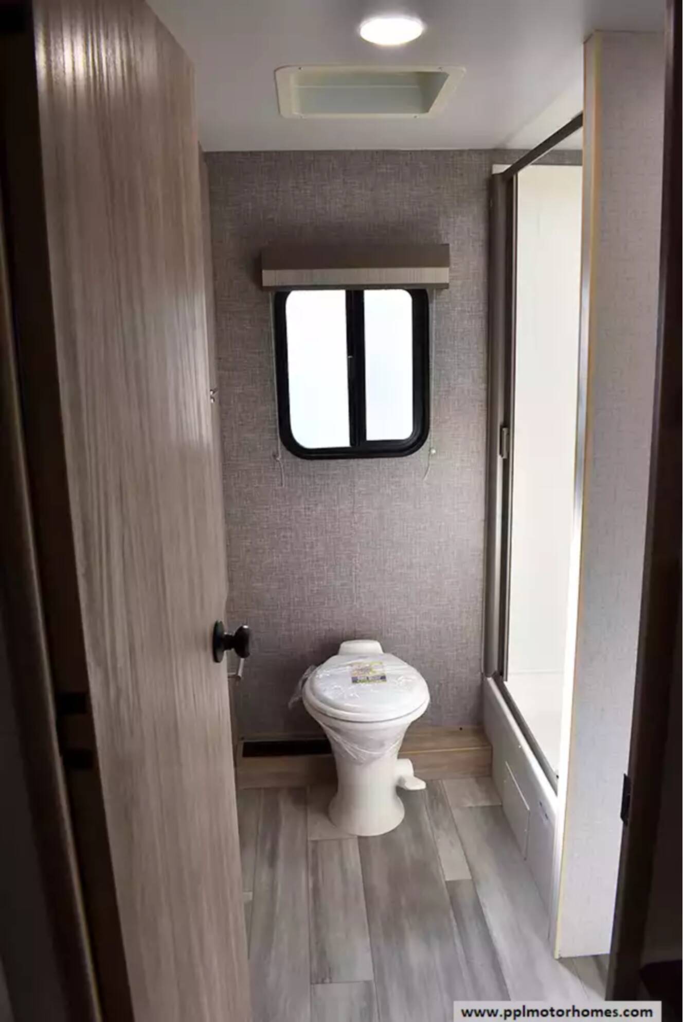 A photo of this 2022 Winnebago Minnie 2201MB