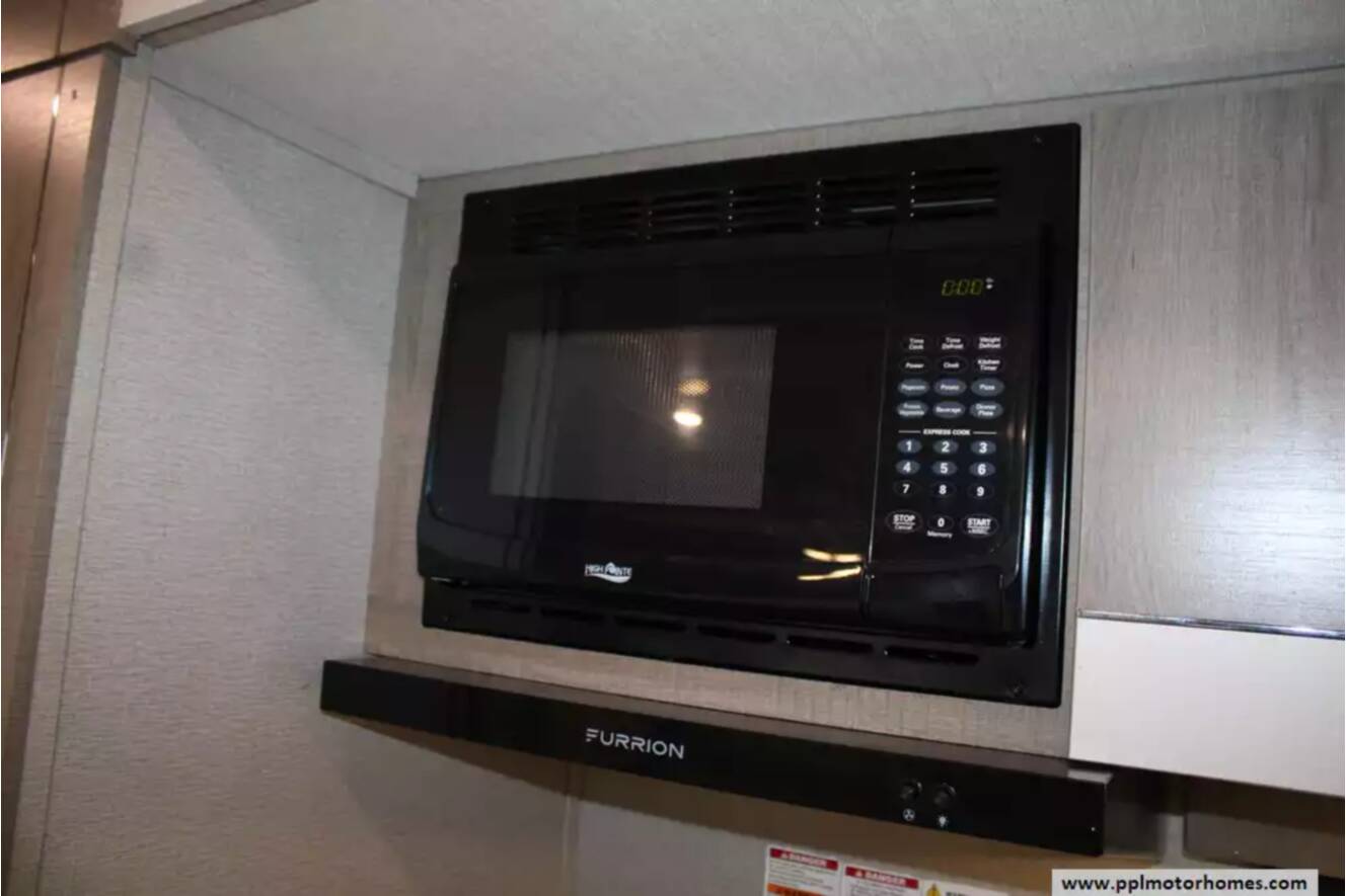 A photo of this 2022 Grand Design Imagine 3250BH