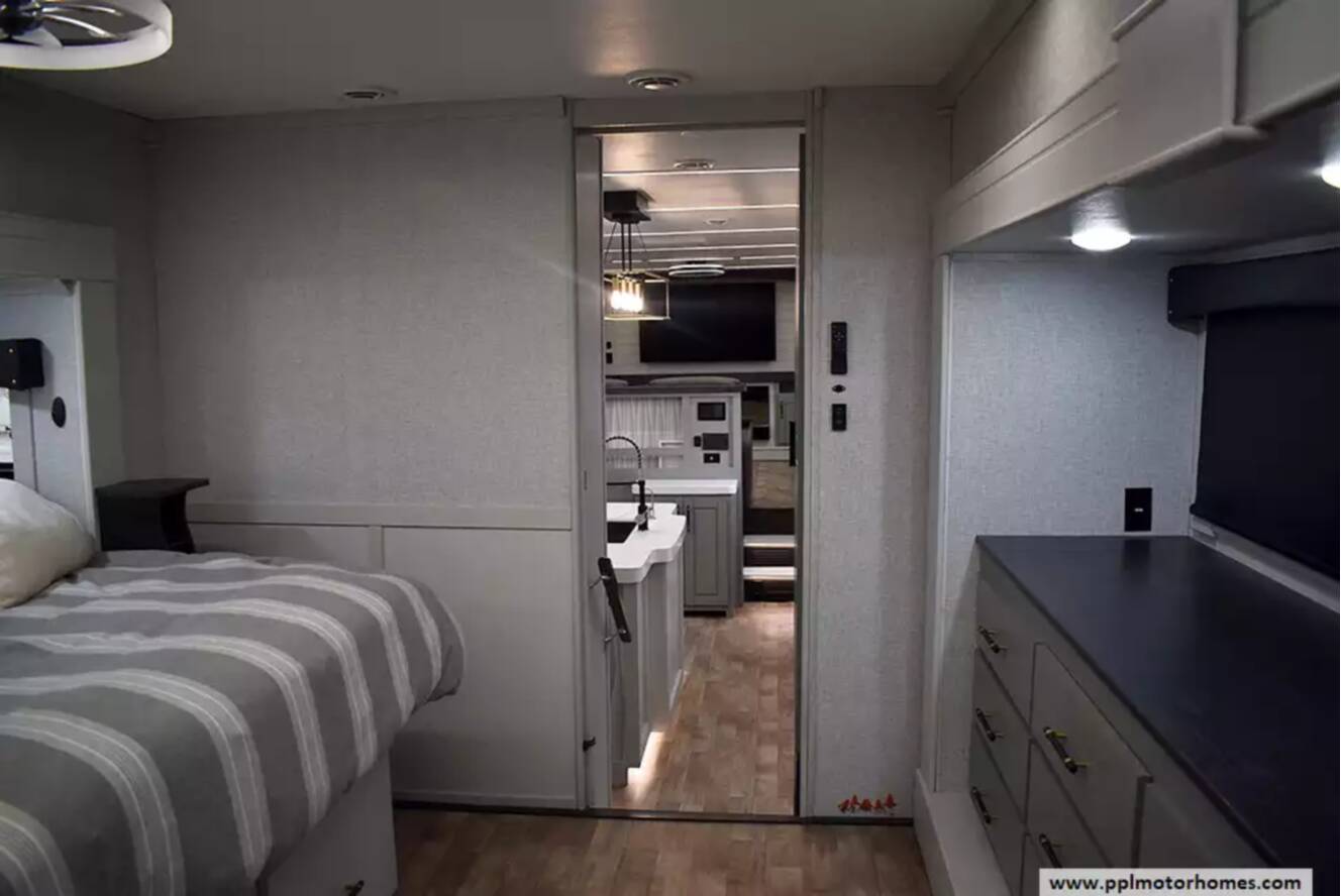 A photo of this 2024 Redwood REDWOOD RW4200FL