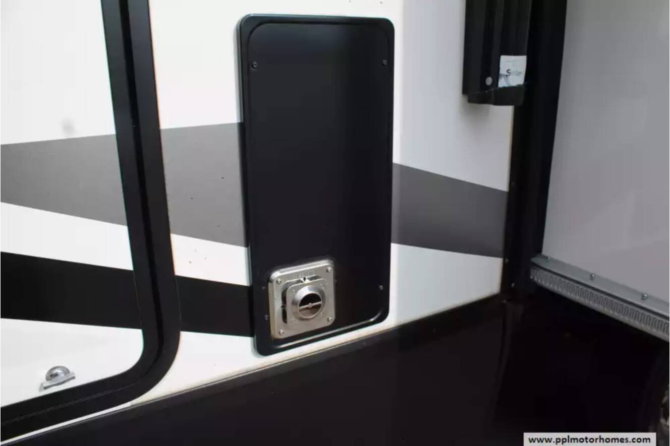 A photo of this 2022 Grand Design Imagine 3250BH