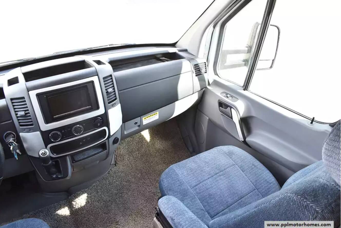 A photo of this 2018 Thor Compass 24TX