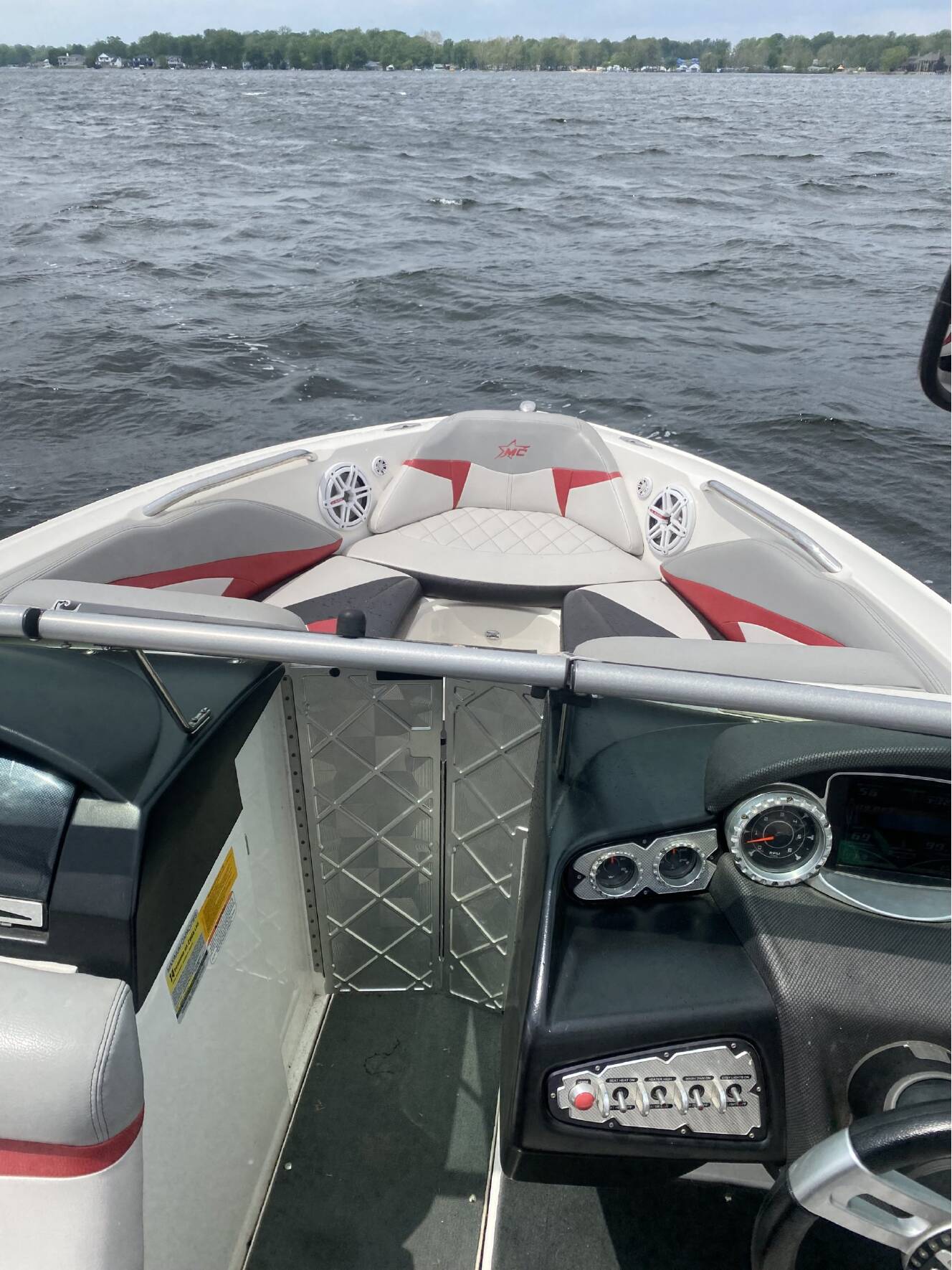 A photo of this 2010 Mastercraft x15
