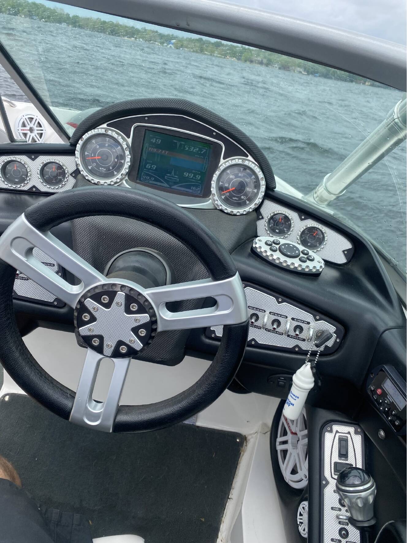 A photo of this 2010 Mastercraft x15