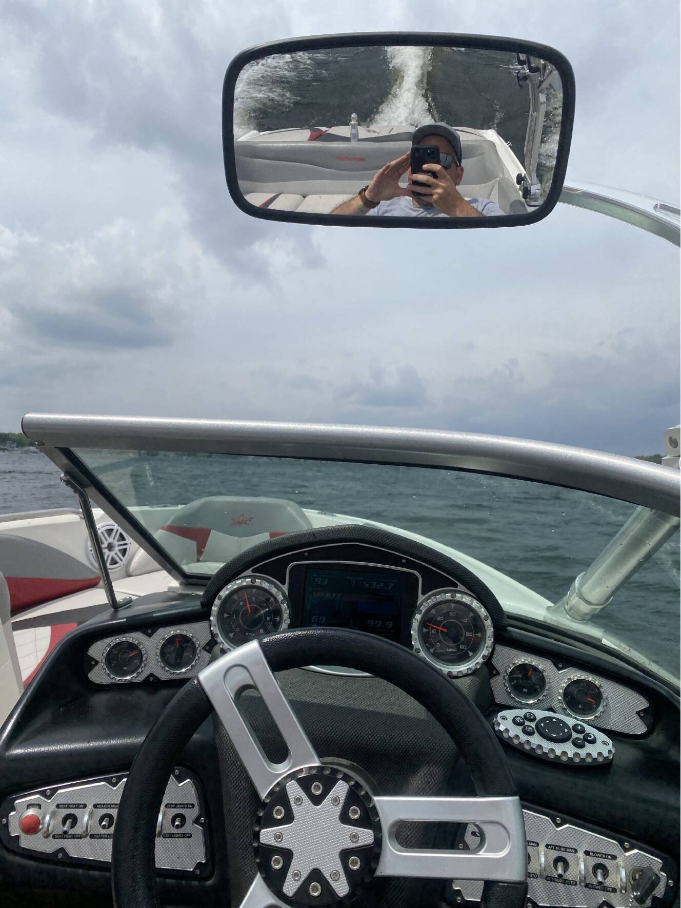A photo of this 2010 Mastercraft x15