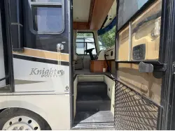 2008 MONACO KNIGHT 40DFT