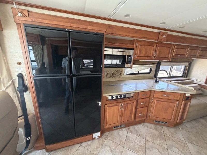 2008 MONACO KNIGHT 40DFT