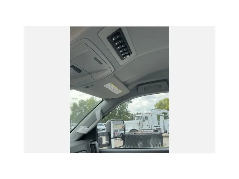 2024 CHEVROLET SILVERADO 6500HD
