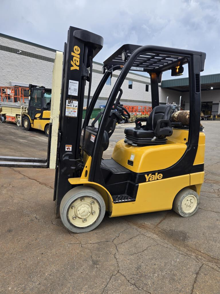 2018 Yale GC050VX in Menomonee Falls, WI