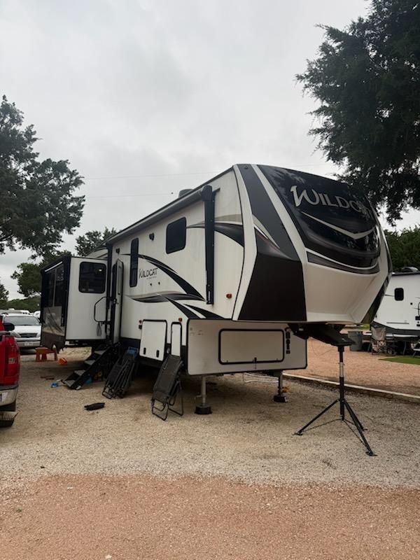 2020 Forest River WILDCAT 31WB RV