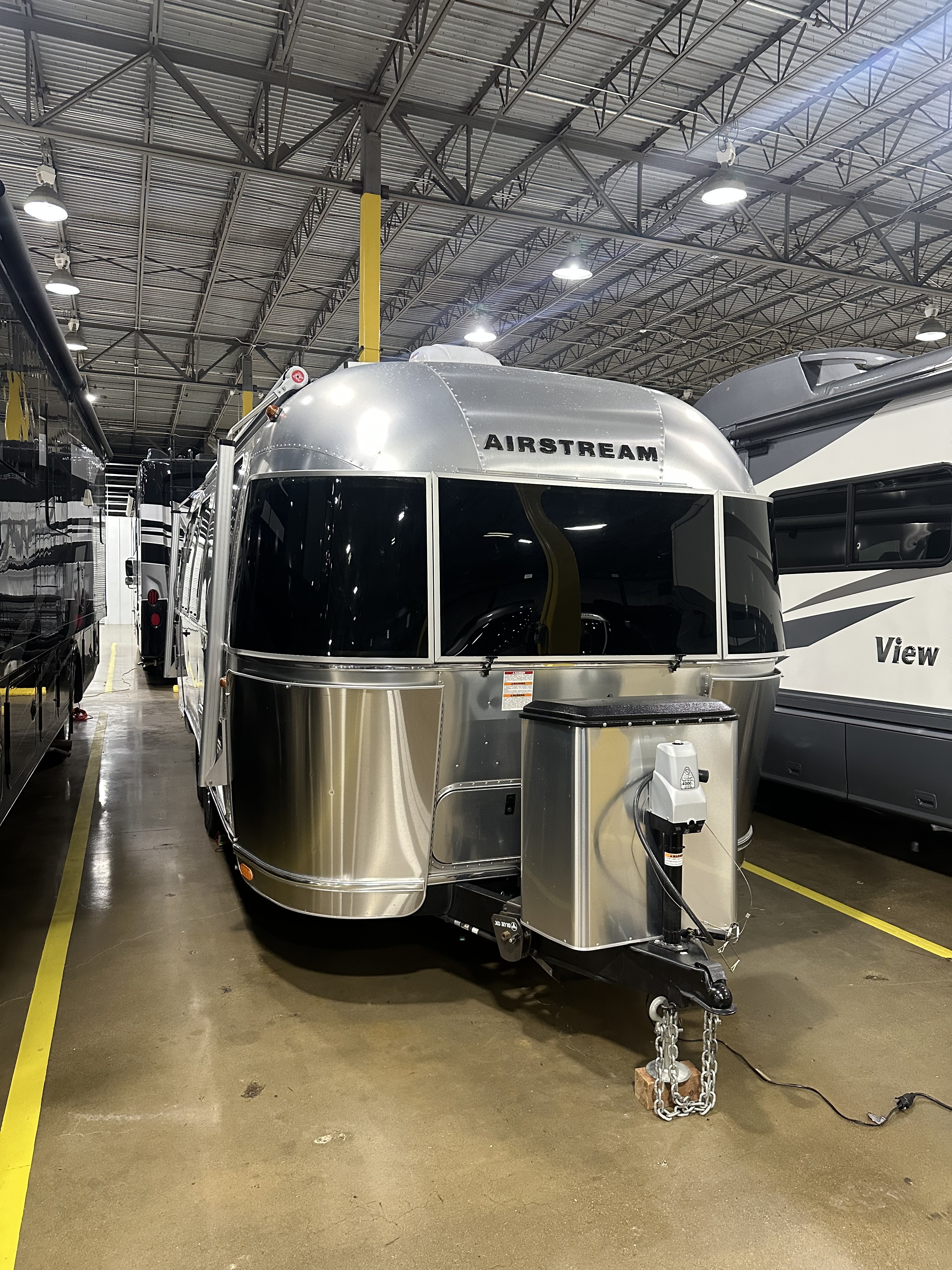2020 Airstream GLOBETROTTER 23FB TWIN RV