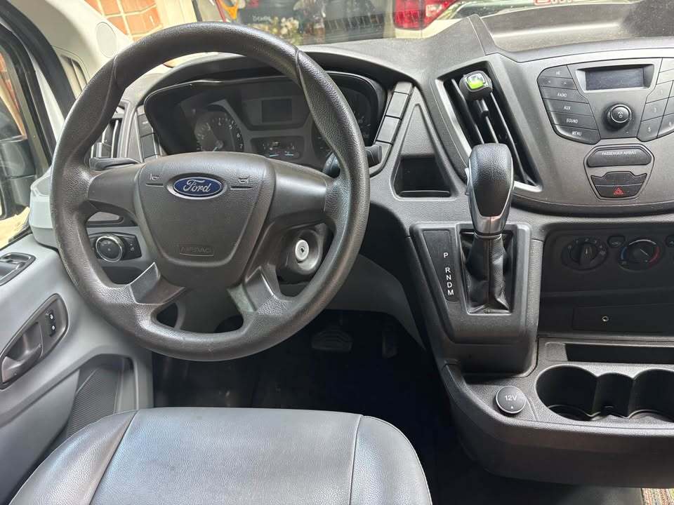 2018 Ford TRANSIT 250 in springfield MO