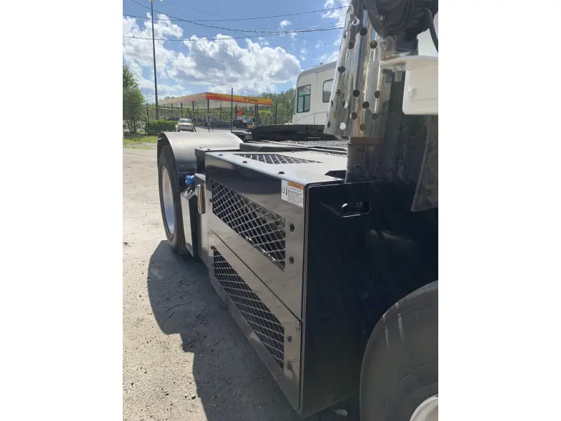 2014 CAPACITY TJ5000 DOT