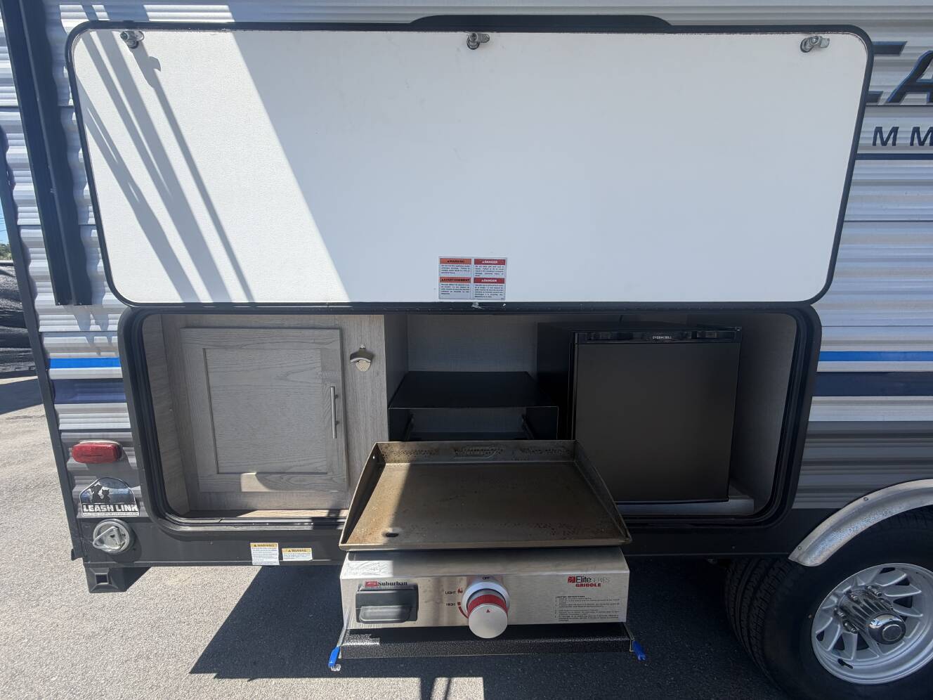 A photo of this 2022 Coachmen CATALINA SUMMIT SERIES 184BHS