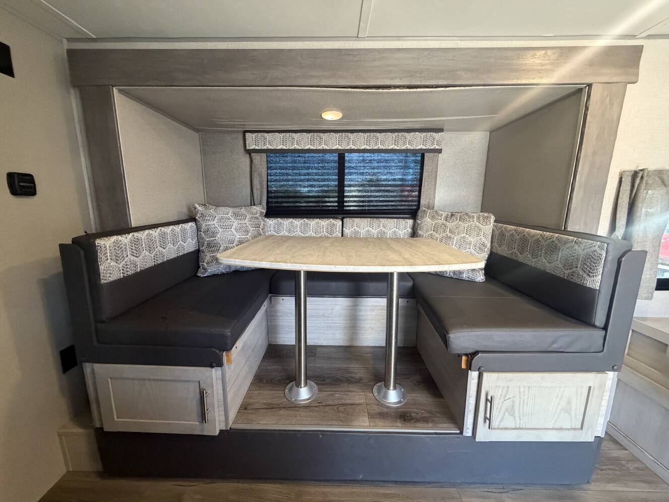 A photo of this 2022 Coachmen CATALINA SUMMIT SERIES 184BHS