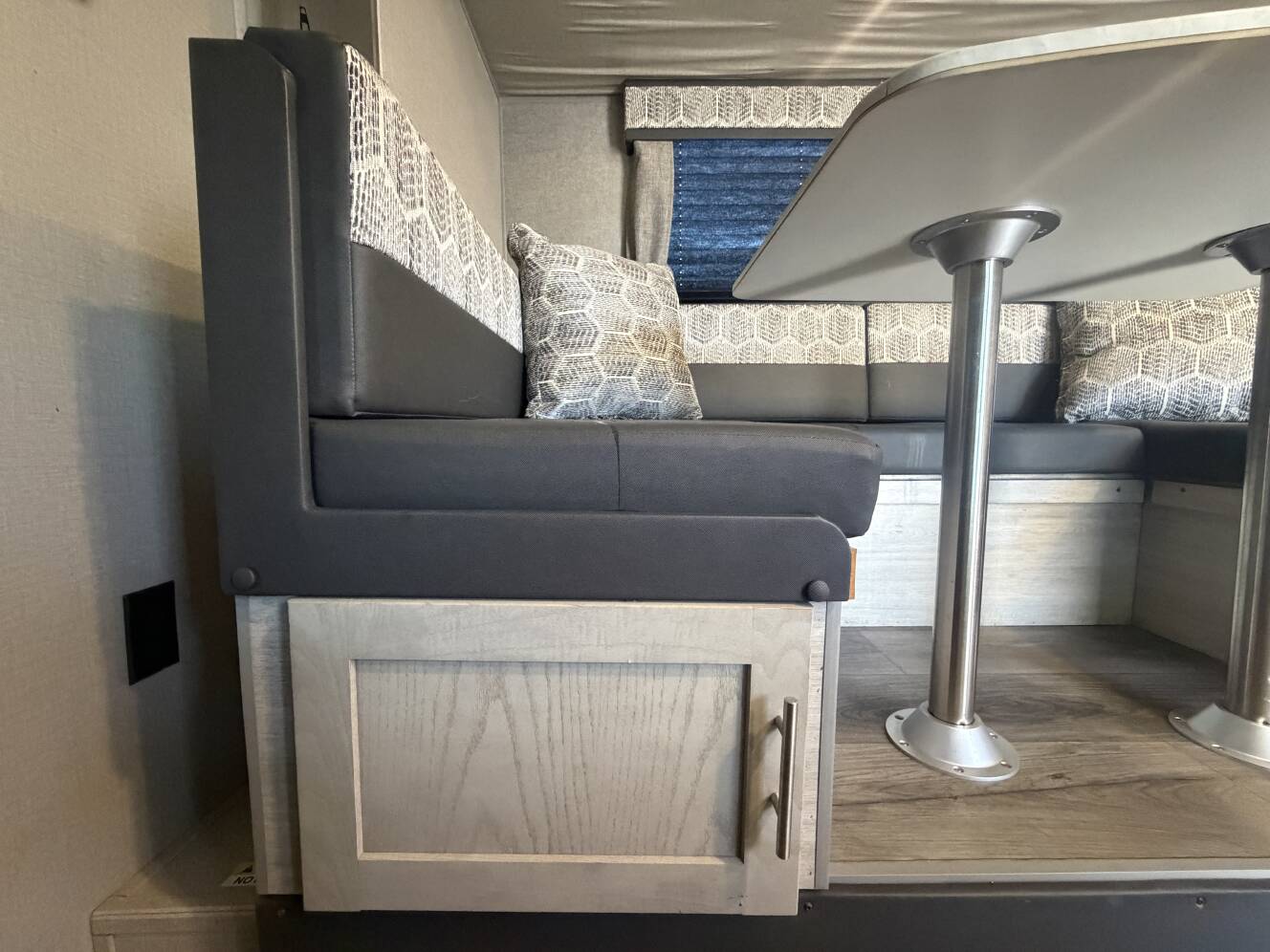 A photo of this 2022 Coachmen CATALINA SUMMIT SERIES 184BHS