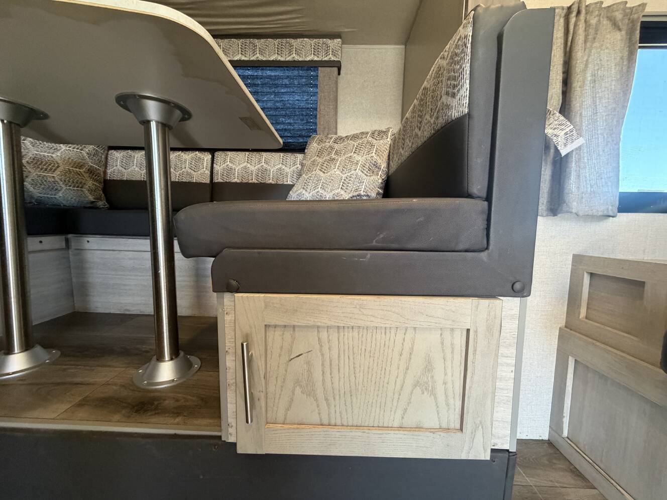 A photo of this 2022 Coachmen CATALINA SUMMIT SERIES 184BHS