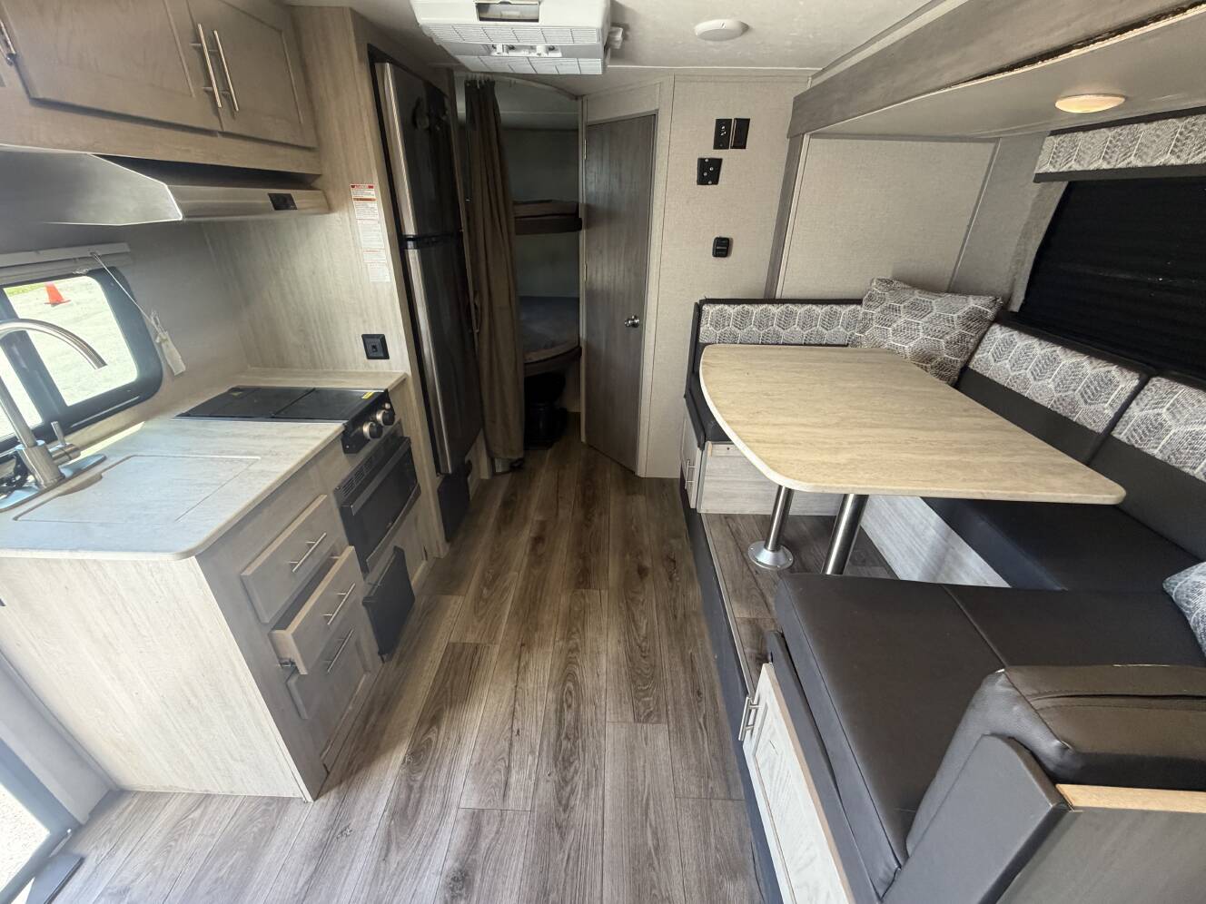 A photo of this 2022 Coachmen CATALINA SUMMIT SERIES 184BHS