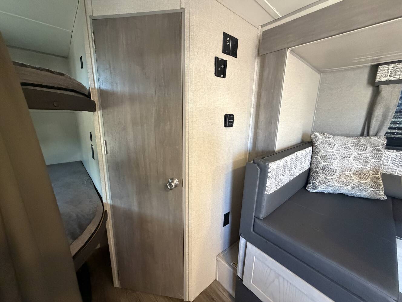 A photo of this 2022 Coachmen CATALINA SUMMIT SERIES 184BHS