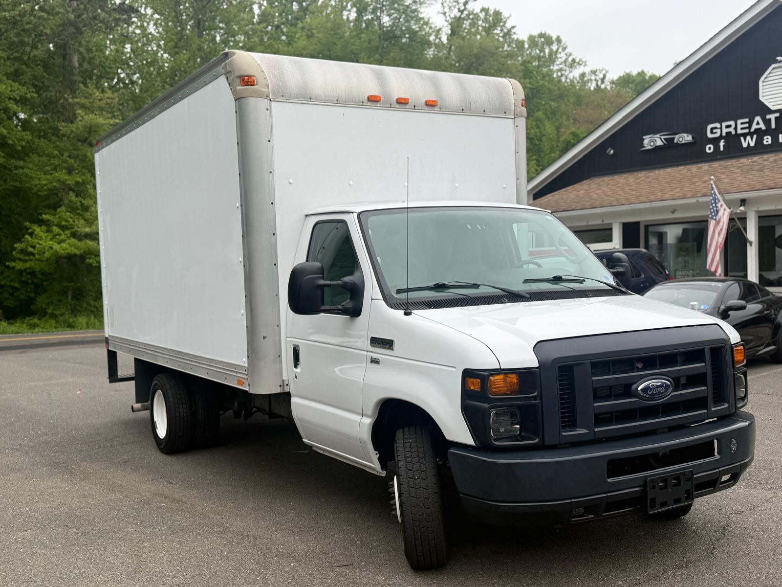 2013 FORD E350 in Warrenton, VA