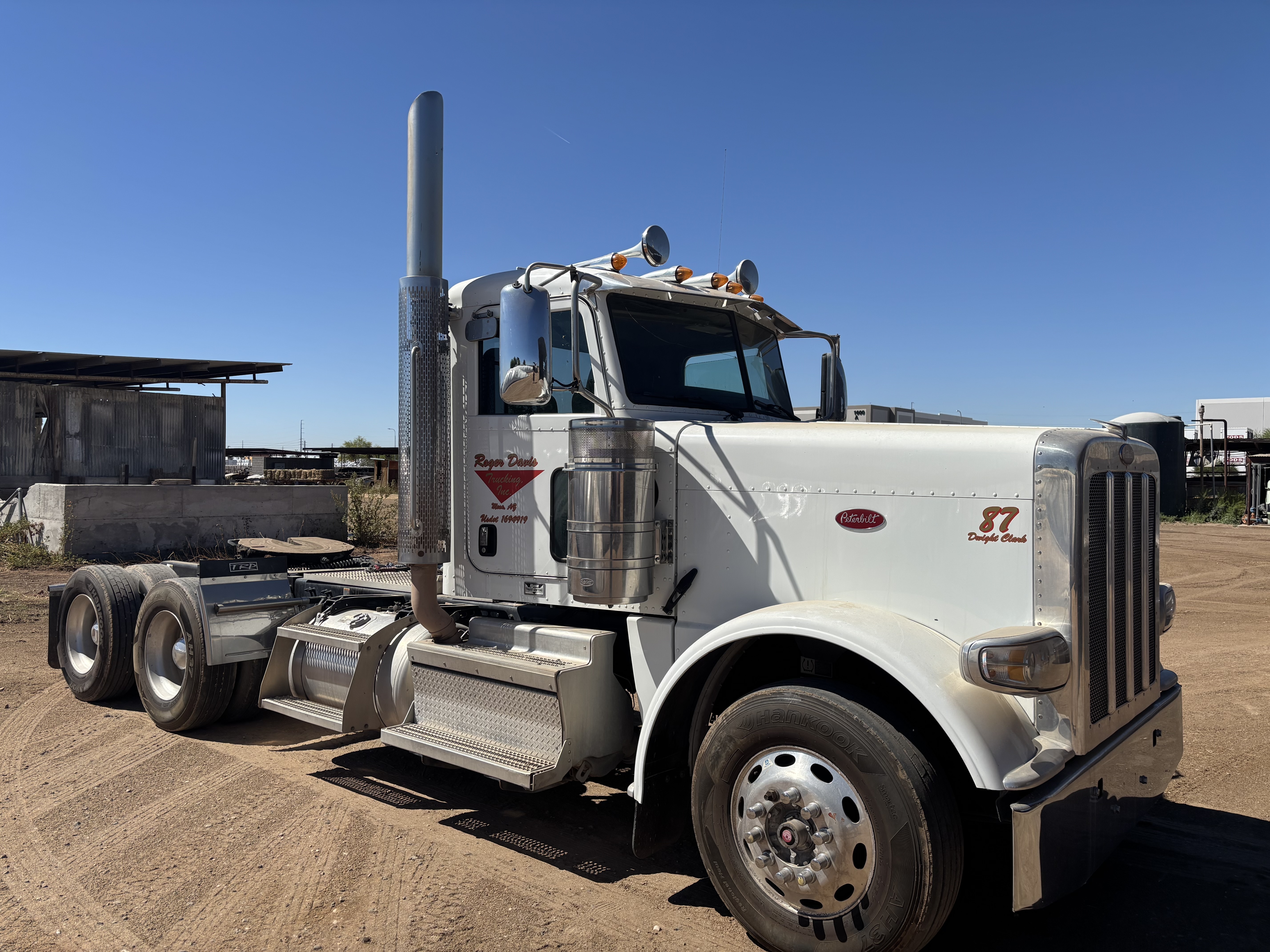 2020 PETERBILT 389 in Mesa, AZ