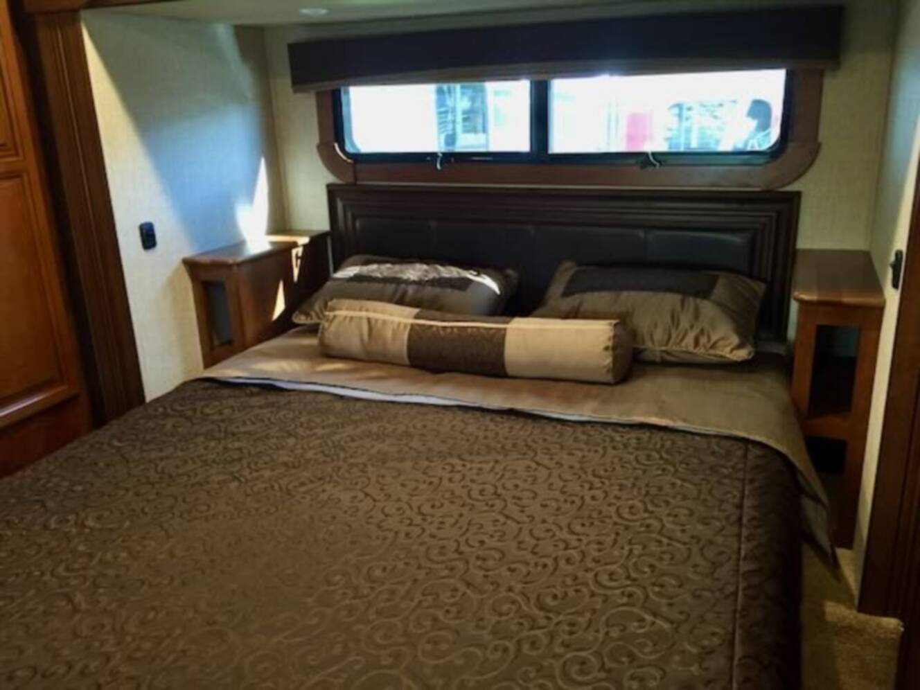 A photo of this 2016 Redwood REDWOOD 31SL