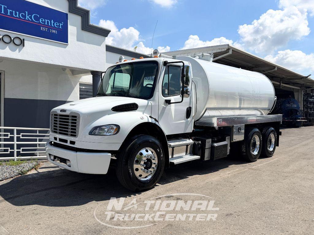 2019 FREIGHTLINER M2 in Hialeah, FL