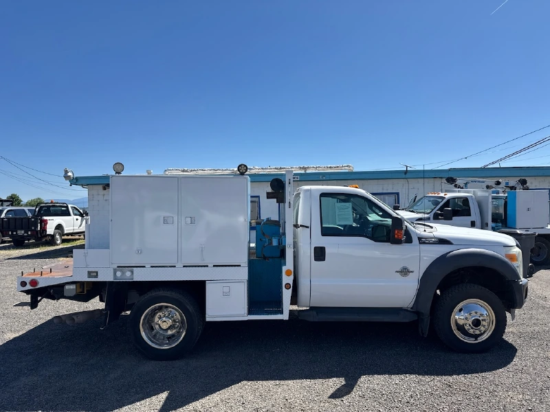 2013 FORD F550