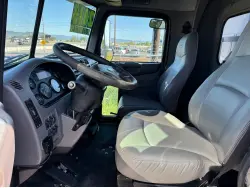 2013 PETERBILT 337