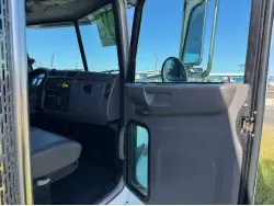 2013 PETERBILT 337