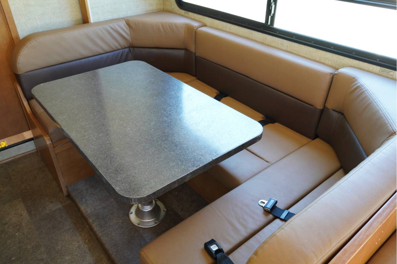 A photo of this 2018 Winnebago MINNIE WINNIE 31K