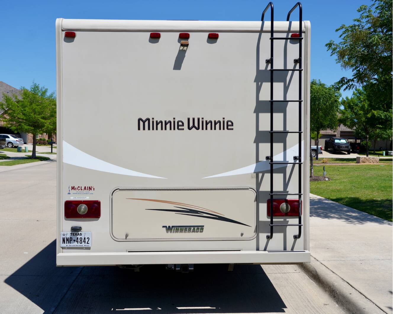 A photo of this 2018 Winnebago MINNIE WINNIE 31K