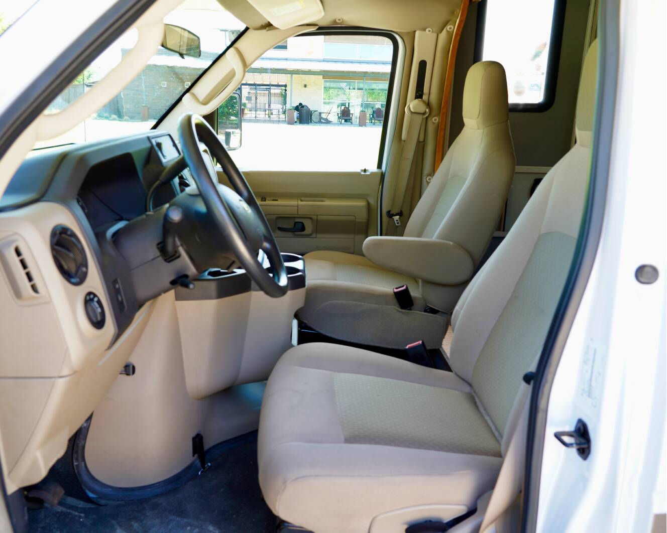 A photo of this 2018 Winnebago MINNIE WINNIE 31K